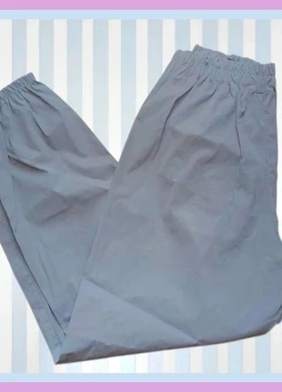 Pantaloni donna grigio chiaro catalinfrangenti taglia M, état: Très bon état, taille: M / 38 / 10, 7,00 €, 8,05 € Protection acheteurs incluse