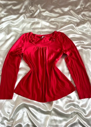 T-shirt rouge froncé à boutons - y2k coquette, brand: Top Vintage, condizioni: Ottime, taglia: XL / IT 46 / EU 42, €17.00, €18.55 include la Protezione acquisti Pro