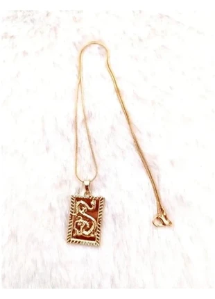 Collier pendentif rectangulaire dragon chinois doré – chaîne 48-53 cm, condition: New with tags, €8.00, €9.10 includes Buyer Protection