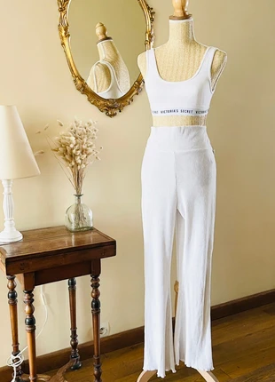 ensemble lot haut brassiere victoria's secret + pantalon confortable cotelé blanc, brand: Victoria's Secret, condition: Very good, size: M / 38 / 10, €34.00, €36.40 includes Buyer Protection