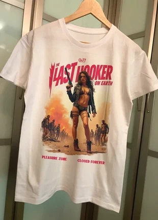 The last hooker on earth men white t-shirt, marque: hoolast, état: Très bon état, taille: M, 11,95 €, 13,25 € Protection acheteurs (Pro) incluse