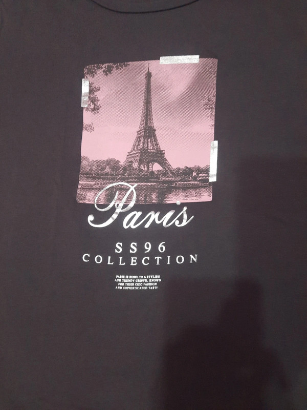 Camiseta Torre Eiffel Stradivarius 2