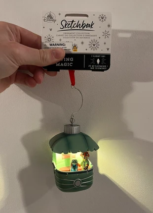Disney Judy Hopps and Nick Wilde Gondola Light-Up Living Magic Sketchbook Ornament – Zootopia, marque: Disney, état: Neuf sans étiquette, 78,50 €, 83,13 € Protection acheteurs incluse
