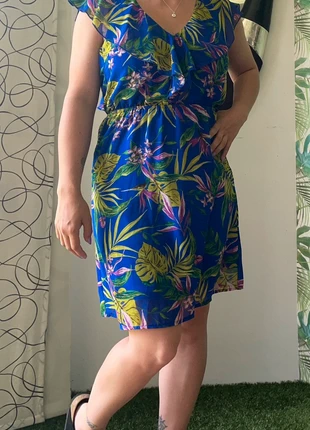 Jolie robe tropical bleu - h&m - taille XS, marke: H&M, zustand: Sehr gut, größe: XS / 34 / 6, 7,00 €, 8,05 € inklusive Vinted-Käuferschutz