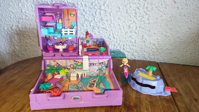 Polly pocket blue bird
