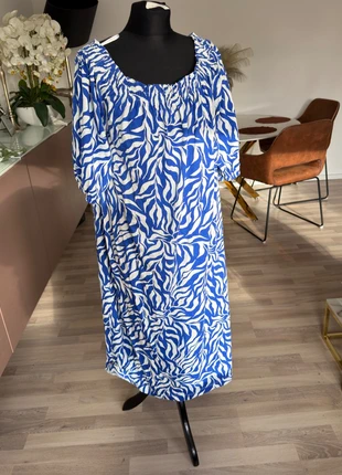 Blau-weiß gemustertes Sommerkleid – Größe XL, marque: H&M, état: Très bon état, taille: XL / 42 / 14, 8,00 €, 9,10 € Protection acheteurs incluse