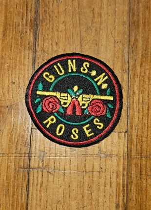 Écusson Guns N Roses, brand: Guns N' Roses, condizioni: Ottime, €3.00, €3.85 include la Protezione acquisti Pro