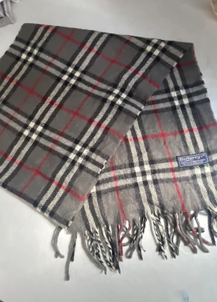 Écharpe en laine Burberry vintage grise, marke: Burberry, zustand: Gut, 49,00 €, 52,15 € inklusive Vinted-Käuferschutz
