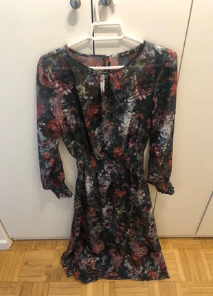 Vestido floreado, brand: Local, condition: Very good, size: S / 36 / 8, €4.00, €4.90 includes Buyer Protection