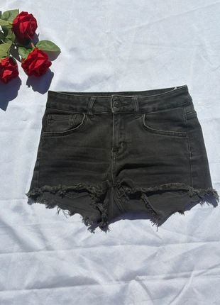 Short en jean noir effet usé - Taille haute, brand: LTB, condition: Very good, size: XS / 34 / 6, €3.00, €3.85 includes Buyer Protection