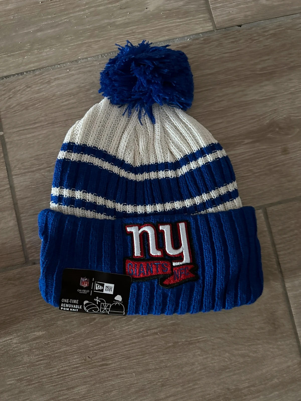 The Giants NFL Beanie with Yarn Pom Pom