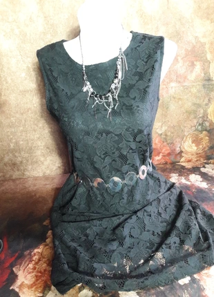 Petite robe noire👗de dentelle👗 en toute simplicité , brand: Boutique Parisienne, condizioni: Ottime, taglia: M / IT 42 / EU 38, €16.90, €18.45 include la Protezione acquisti