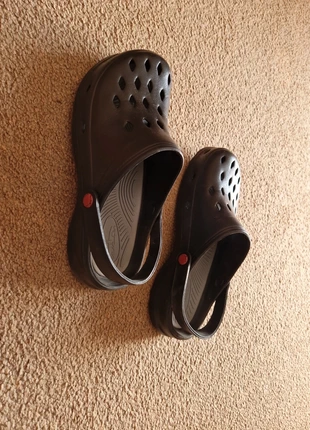 Schwarze Clogs, marque: bluefit, état: Neuf sans étiquette, taille: 46, 15,00 €, 16,45 € Protection acheteurs incluse