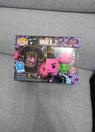 Funko pop tees infinity killmonger, marque: Funko, état: Neuf avec étiquette, taille: M, 10,00 €, 11,20 € Protection acheteurs incluse