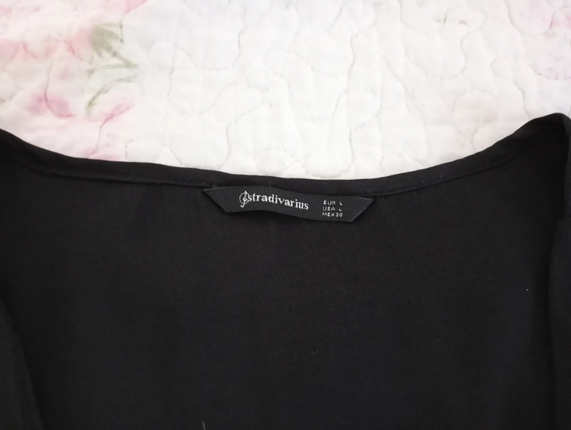 Blusa preta Stradivarius 1