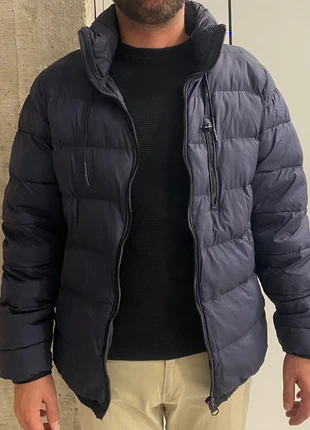 Abrigo acolchado Zara Azul Marino, marca: Zara, estado: Muy bueno, tamaño: M, 19,00 €, 20,65 € Protección al comprador incluida