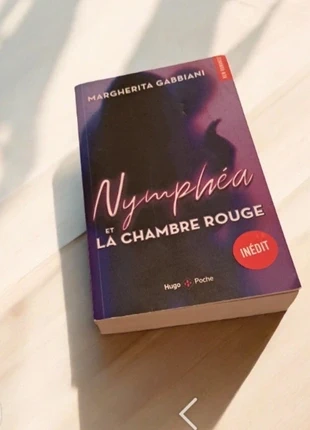 Nymphéa et la chambre rouge, staat: Heel goed, € 3,00, € 3,85 inclusief Kopersbescherming