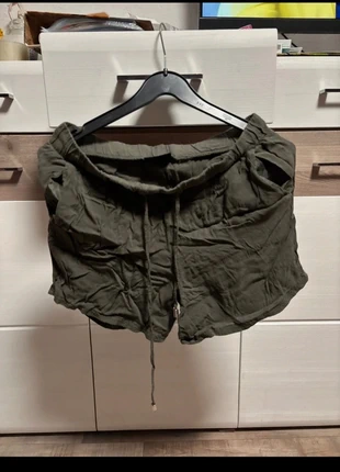 Damenshort 40, brand: Janina, condizioni: Ottime, taglia: L / IT 44 / EU 40, €1.20, €1.96 include la Protezione acquisti