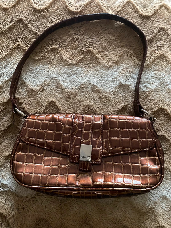 Kenneth Cole Reaction pebbled leather mini bag Vinted