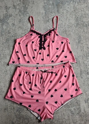 Pink Pyjama, merk: Shein, staat: Nieuw zonder prijskaartje, maat: XL / 42 / 14, € 5,00, € 5,95 inclusief Kopersbescherming