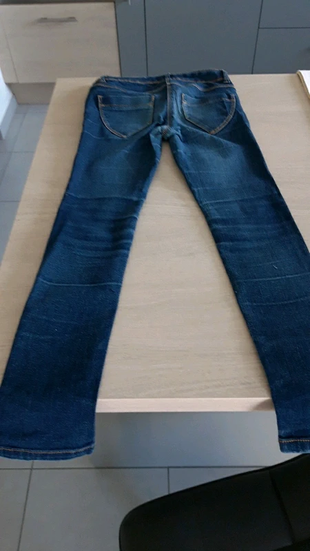 Jean taille 10 ans - photo numéro 3
