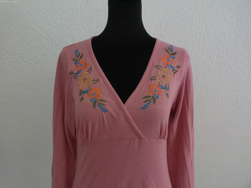 Peach Embroidery Floral V-neck Blouse 2