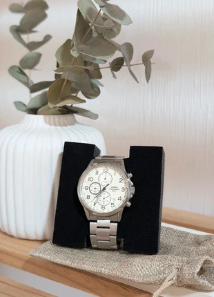 Lorus Chronograph VD57-X114 White Dial & Steel, marque: Lorus, état: Très bon état, taille: 39–42 mm, 59,90 €, 63,60 € Protection acheteurs incluse