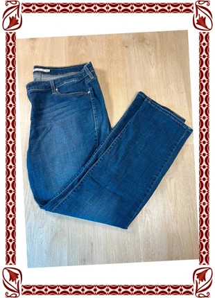 Pantalon Jean Levi’s Femme 414 Classic Straight taille 24W L, marca: Levi's, estado: Muy bueno, tamaño: Otros, 20,00 €, 21,70 € Protección al comprador incluida