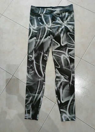 Leggings Sportivi Donna Domyos Decathlon S/W30 L31 Neri Bianchi-Energy Print-Taglia S/M, brand: Domyos, condizioni: Ottime, taglia: S / IT 40 / EU 36, €5.00, €5.95 include la Protezione acquisti