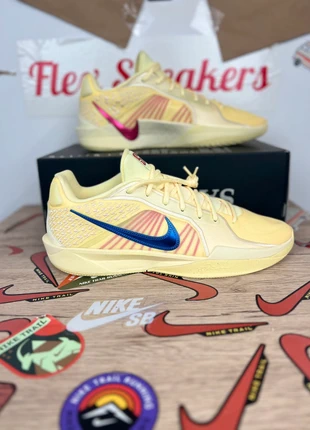 Nike Sabrina 2 Taille 48, marke: Nike, zustand: Neu, mit Etikett, größe: 48, 119,00 €, 125,65 € inklusive Vinted-Käuferschutz