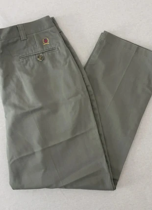 Pantalon kaki homme Tommy Hilfiger 46, brand: Tommy Hilfiger, condizioni: Ottime, taglia: IT 46 | W36, €30.00, €32.20 include la Protezione acquisti