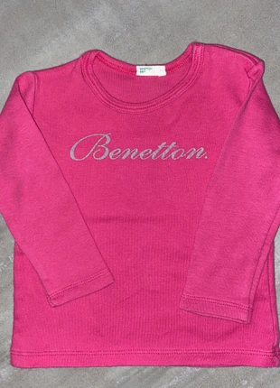 Tee shirt fille , marque: United Colors of Benetton, état: Très bon état, taille: 6-9 mois / 68 cm, 1,00 €, 1,75 € Protection acheteurs incluse