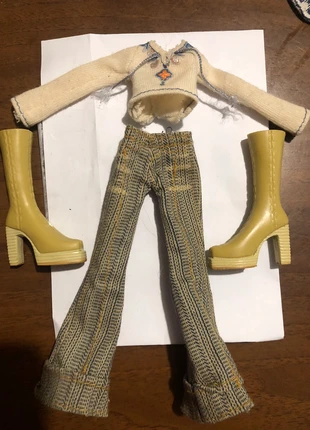 Bratz Dana completo dress 2000, marque: Bratz, état: Très bon état, taille: Taille unique, 5,00 €, 5,95 € Protection acheteurs incluse