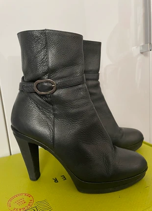 Metallic platform boots / bottines à talon, marque: Frida, état: Très bon état, taille: 39.5, 29,00 €, 31,15 € Protection acheteurs incluse