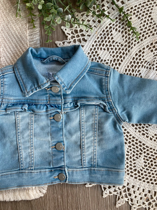 Baby The Children’s Place Denim Jean Jacket Size 0-3 Months Blue Snaps 3