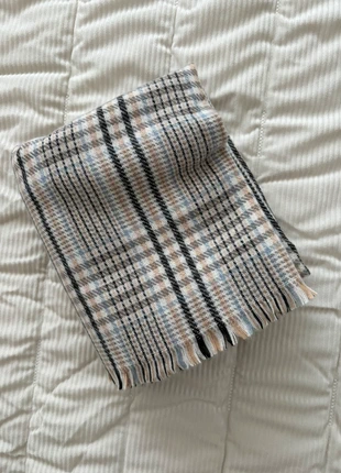 Shawl, condizioni: Nuovo senza cartellino, €1.00, €1.75 include la Protezione acquisti