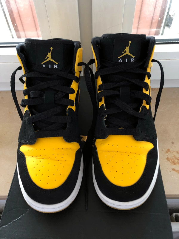 Air jordan 1 2024 mid new love jaune