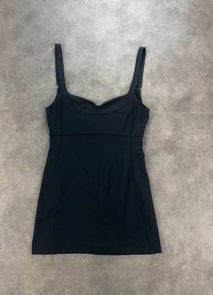 Débardeur Lululemon noir - Taille 4 (36 EU), marque: Lululemon, état: Très bon état, taille: S / 36 / 8, 22,50 €, 24,33 € Protection acheteurs (Pro) incluse