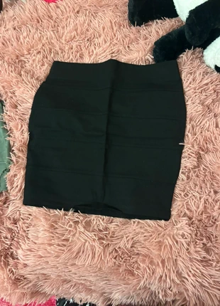 gonna elegante, marke: Tally Weijl, zustand: Neu, größe: XS / 34 / 6, 3,00 €, 3,85 € inklusive Vinted-Käuferschutz