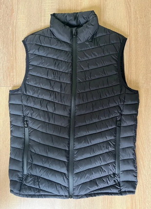 Veste sans manche celio noir XS, marque: Celio, état: Très bon état, taille: XS, 5,00 €, 5,95 € Protection acheteurs incluse