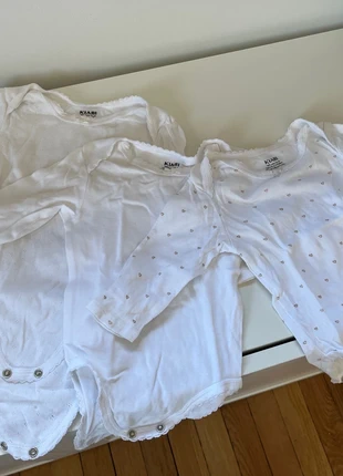 Lot de 3 bodys kiabi 9 mois, brand: Kiabi, condition: New without tags, size: 6-9 months / 68 cm, €4.00, €4.90 includes Buyer Protection