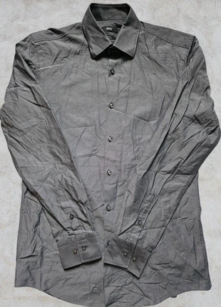 Camicia Hugo Boss – Eleganza e Qualità per un Look Raffinato, merk: Hugo Boss, staat: Nieuw zonder prijskaartje, maat: M, € 35,00, € 37,45 inclusief Kopersbescherming