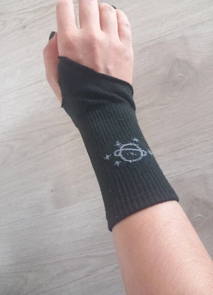 gants sans doigts noirs/réchauffe-poignets, marke: Fait Main, zustand: Zufriedenstellend, größe: Einheitsgröße, 1,00 €, 1,75 € inklusive Vinted-Käuferschutz