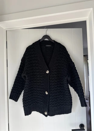 Black chunky knit Jowell one size, merk: Jöwell, staat: Heel goed, maat: M / 38 / 10, € 9,00, € 10,15 inclusief Kopersbescherming