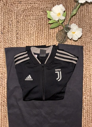 Veste à zip adidas, marca: adidas, estado: Muito bom, tamanho: 11 anos / 146 cm, €8.99, €10.14 inclui Proteção do Comprador