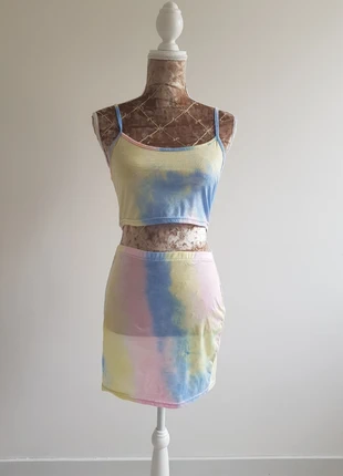 Ensemble jupe crop top arc-en-ciel, marca: Shein, estado: Muy bueno, tamaño: M / 38 / 10, 4,00 €, 4,90 € Protección al comprador incluida