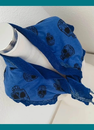 Châle couleur bleu réversible, voir photos=3€, brand: R&B, condition: Good, €3.00, €3.85 includes Buyer Protection Pro