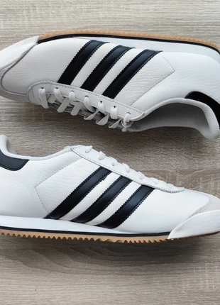 Chaussures neuf Adidas, marque: adidas, état: Neuf sans étiquette, taille: 43, 55,00 €, 58,45 € Protection acheteurs incluse
