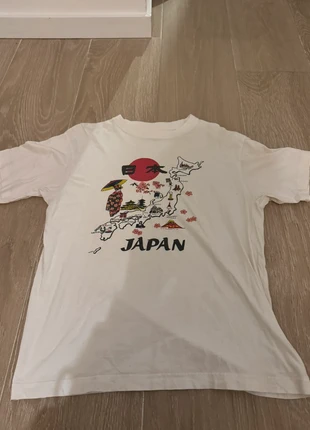 T-shirt Japon, marke: Japan Style, zustand: Sehr gut, größe: M / 38 / 10, 5,00 €, 5,95 € inklusive Vinted-Käuferschutz