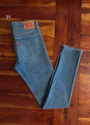 Jeans Levis Femme, marke: Levi's, zustand: Neu, größe: M / 38 / 10, 24,00 €, 25,90 € inklusive Vinted-Käuferschutz